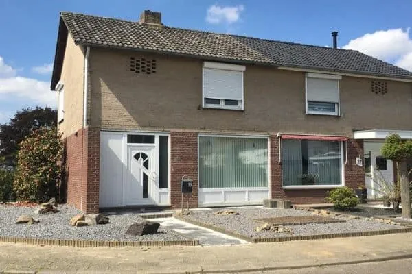 Tussenwoning Stegelenstraat Oirsbeek